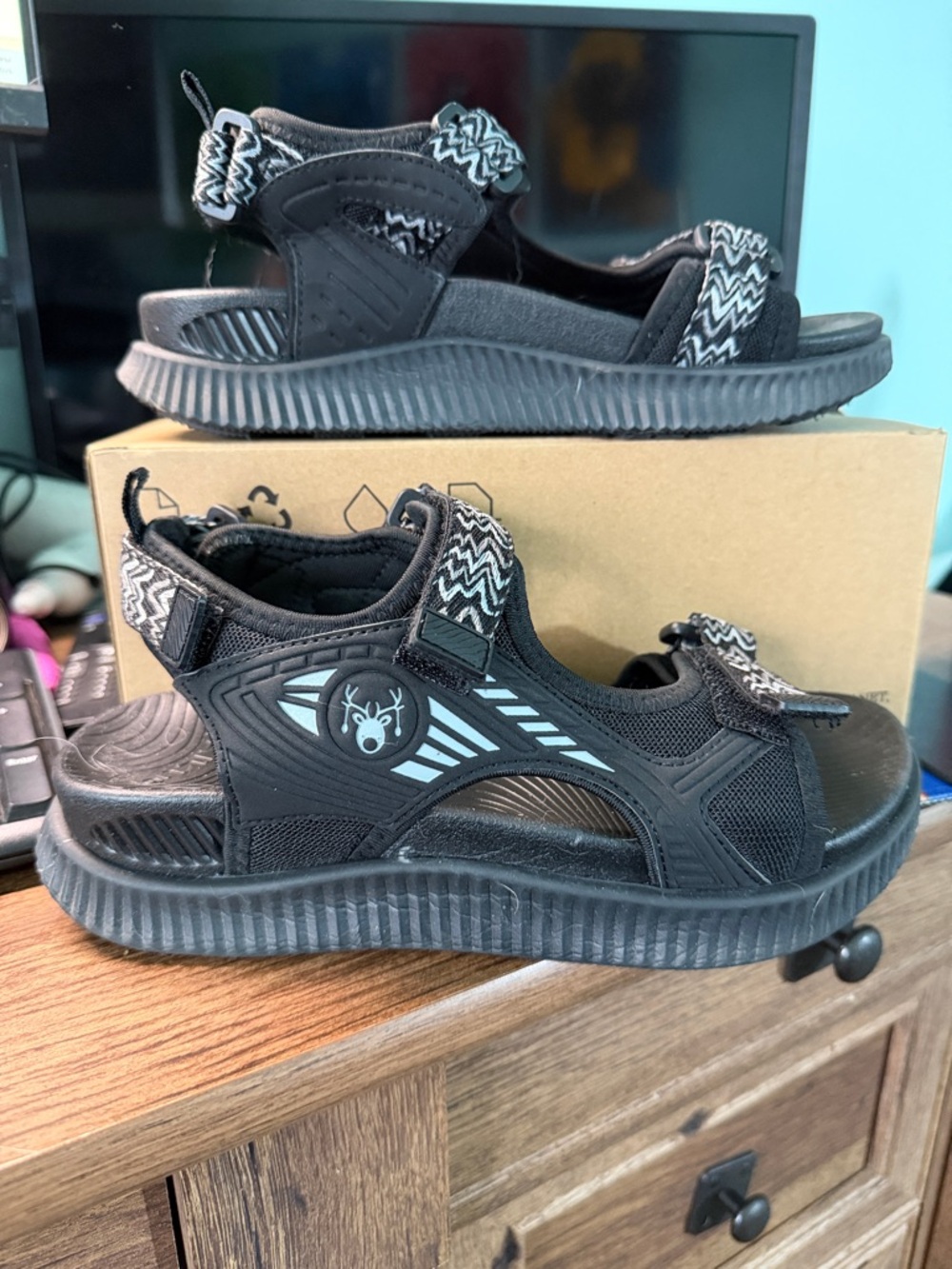 Womens Black Sport Sandals with Grey Accents - Picture 8 of 8